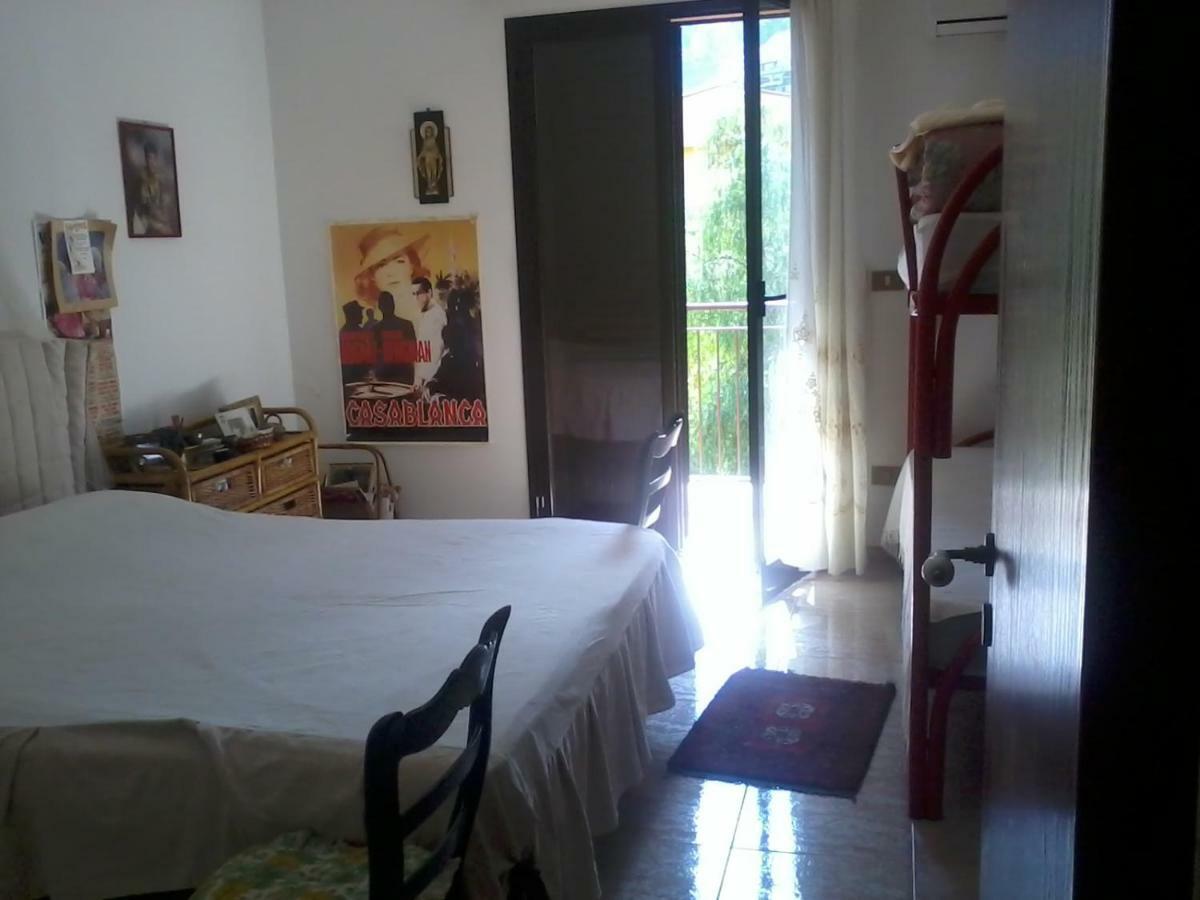 Sperone Mandra Capreria Room photo